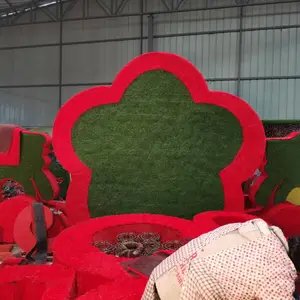�´������������̵���ɫ�ݻ�̳���ڸ���ϲ���̵�