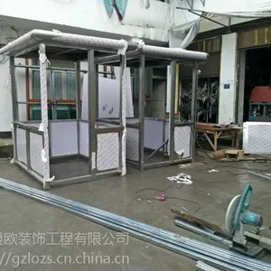 余庆不锈钢大门安装、岗亭、地弹门、旗杆、电动伸缩门板管材。厂家