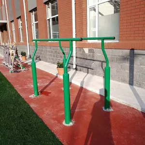 户外双杠
