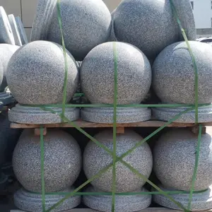 ����������վ·��60CM����Բ��ʯ�� ��Ȼ�������賵·����