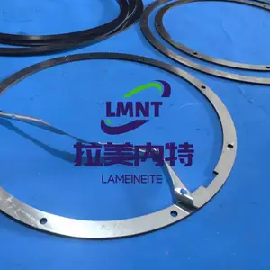 ��С����������ļ�϶�������ա����졢�����豸�Ĺ����