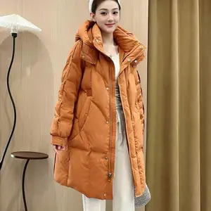品牌尾货雨贝尔羽绒服 保暖舒适女装货源一手供应批发市场