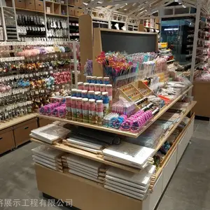 南京饰品店设计怎样比较吸引顾客饰品展柜款式多样个性化定制,南京展柜厂家直供