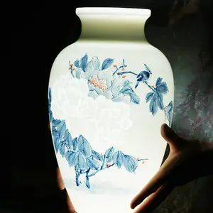 景德镇陶瓷 手工雕刻薄胎青花瓷花瓶 家居插花新中式客厅电视柜摆件