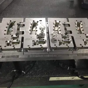手机壳CNC加工夹具(1出4) 定制生产 工厂直销