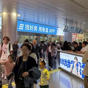 西安北站灯箱广告投放哪家好 深圳***户外传媒供应