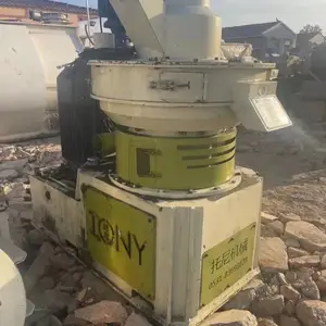 ľ��ľͷ����������� ��֦���鳵 ������ľм������