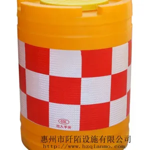 广东惠州滚塑防撞桶塑料圆形水马 圆形防撞桶隔离墩注水水马反光桶