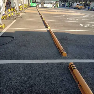 佛山厂家公交车铁管挡挡车杆防撞杆护栏杆定购