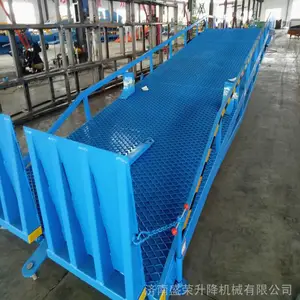 河北沧州盛荣移动式集装箱装卸登车桥 10吨移动式登车桥
