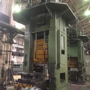 二手闭式单点压力机,俄产630吨,K2538型号