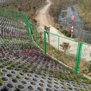 ���� ���� �������ֻ� �����߲���ǽΧ�� Բ�׶�������Ƭ ������