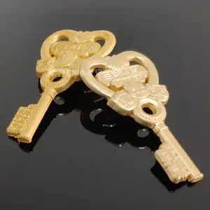 徽章个性定制金属工艺礼品定做创意珍珠金胸章