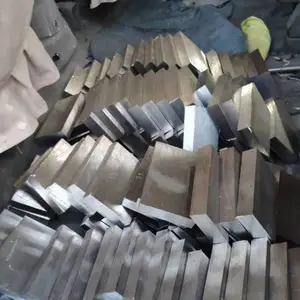 供应T11A碳素工具钢 T12A圆棒中厚板零切