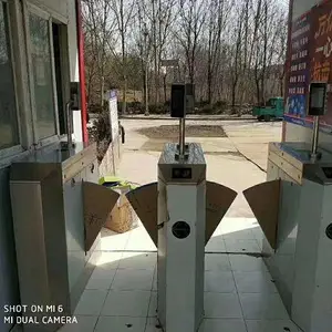 校园智能人脸测温识别仪系统