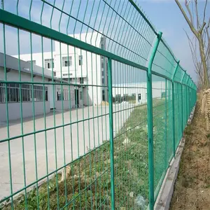 公路护栏网 光伏边框式围栏网 包塑铁丝网围栏