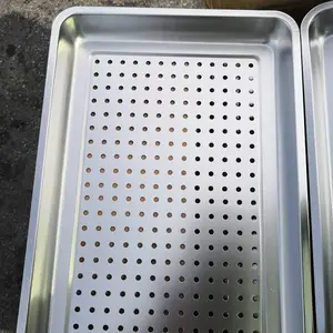 富昊邦不锈钢无磁冲孔方盘中式食堂有孔蒸饭托盘酒店烧烤盘