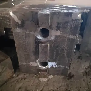 新密供应玻璃陶瓷制品复合式破碎机 水泥料矿渣复合破 立式复合破制耐磨高铬合金方锤板凳锤井型锤十字板锤