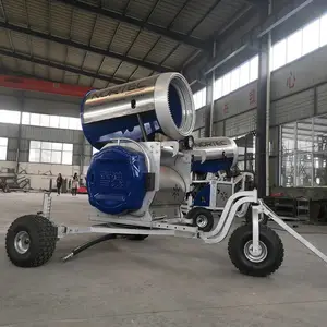 冬季滑雪场造雪机方便移动的造雪机