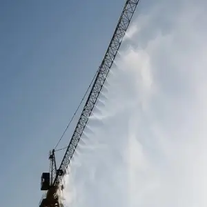 乌鲁木齐100米大型塔吊喷淋喷雾安装