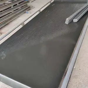 石城浩鑫生产金尾矿选硅重选摇床 4.5*1.8m小槽钢摇床 黑色金刚砂床面重量