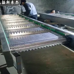 德隆机械不锈钢链板输送机 板式输送传送带304扣板链输送设备
