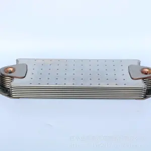 瑞星汽车散热器加工发动机配件 机油冷却器芯总成20749399 8130186