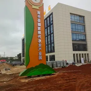 地标标识焕新,南丰户外不锈钢精神堡垒雕塑指示牌实景落地