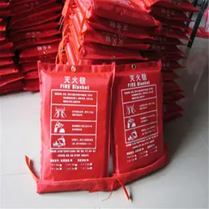 电焊工防火毯接焊渣用一块