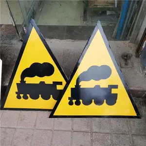 ��ͨ��־�Ƶ���ͣ�������˿�����·���ڱ�־�ƿɶ���
