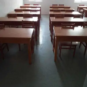 �ܽ��ذ尢ķ˹׳ ѧУpvc�ؽ��� ������ĥ���۷���
