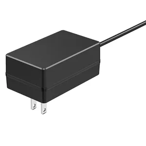 深圳电源厂家过认证FCC.CE车载点烟器5V-4.2A,车载充电器足功率