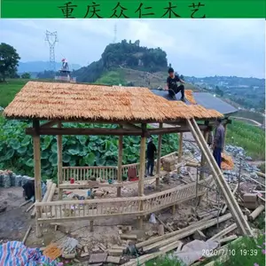 铜梁户外景区长廊 防腐木仿古长廊生产 茅草长廊