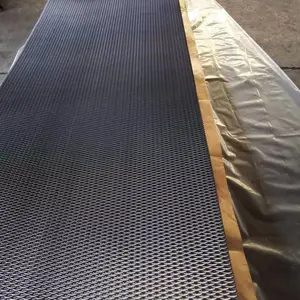 定制菱形金属钢板网装饰吊顶机械防护隔离网菱形拉伸钢板网