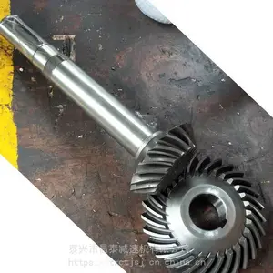 泰隆减速机齿轴DCY400-45-IIN型减速机一级齿轴***