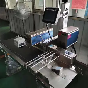 ���ͼ�����ˮ�߷��м������ ��Ȫˮ ����ƿ ʳƷ���������ڼ������ߴ����