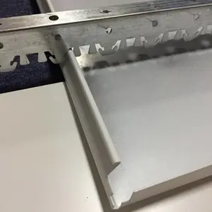 �����۷��������۰�ɫ���Ͻ����վ�����컨����