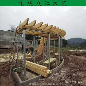 荣昌户外防腐木花架 樟子松庭院地板 防腐木栏杆栈道施工安装 众仁木艺