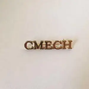 ������������������ɫ������¶�������