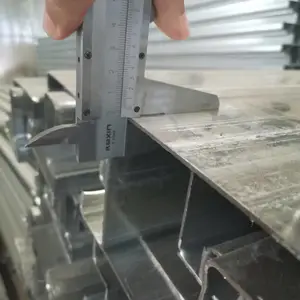 新疆工地闸机房办公住宿6*3米打包箱房生产厂家