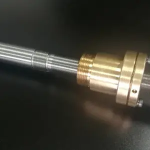 冲子研磨机前后进给丝杆M18×1