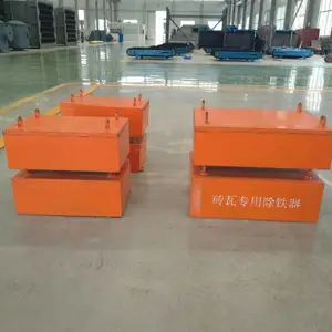 砖机破碎机专用永磁除铁器 磁力强 悬挂输送带通过式RCYB干式电磁除铁器 可定制 厂家