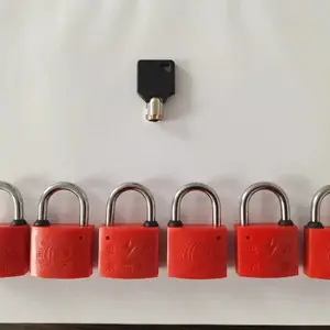表箱锁,电力表箱锁,物业专用锁 一、产品特点 1、表箱锁整体结构、技术性能可靠,安全性能稳定,防撬