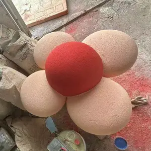 美陈舞台道具展览展示五彩缤纷太阳花背景雕塑