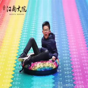 一个满是彩虹的滑道出租彩虹滑道租赁七彩滑道出租