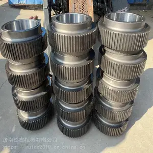 ��ģ���������ѹ��ѹ��ƫ�����ܷ�Ȧ���۹�Ӧ