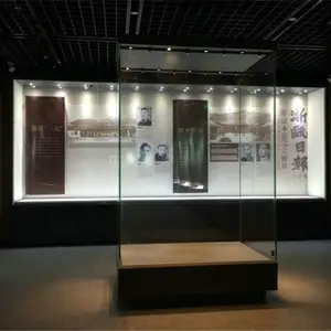 ��ѧУʷ�����ң��ƽ����չ���� �ֽṹ���Ͷ�������