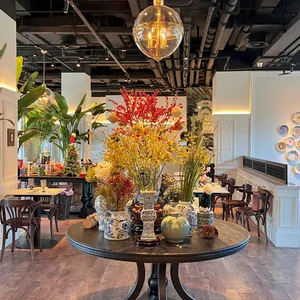 复古西餐厅桌椅 实木雕花餐桌 绒面软包餐椅 商用咖啡馆餐吧 源头工厂