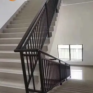 �����������Ȼ�������������¥�ݷ���Χ��¶̨��̨��������