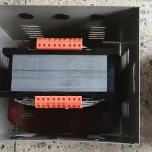 ���ݵ�ѹ������ SBK-3KVA 220vת220v �����ѹ������